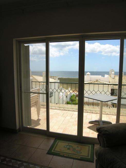 Casa Da Praia Para Ferias - Vila Pinheiro - Vivenda Johanna Villa ลากอส ภายนอก รูปภาพ